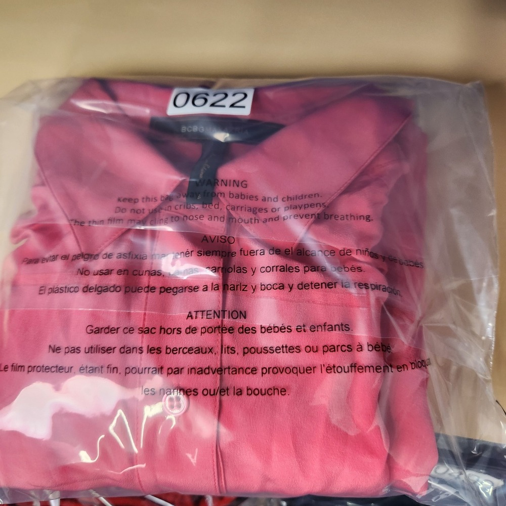 BCBGMAXAZRIA Shirt‎ Womens Small Pink Geranium Silk Long Sleeve Blouse Button Up - Picture 12 of 12